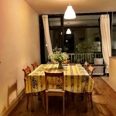 Casa *