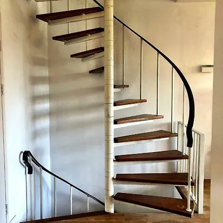 Casa *
